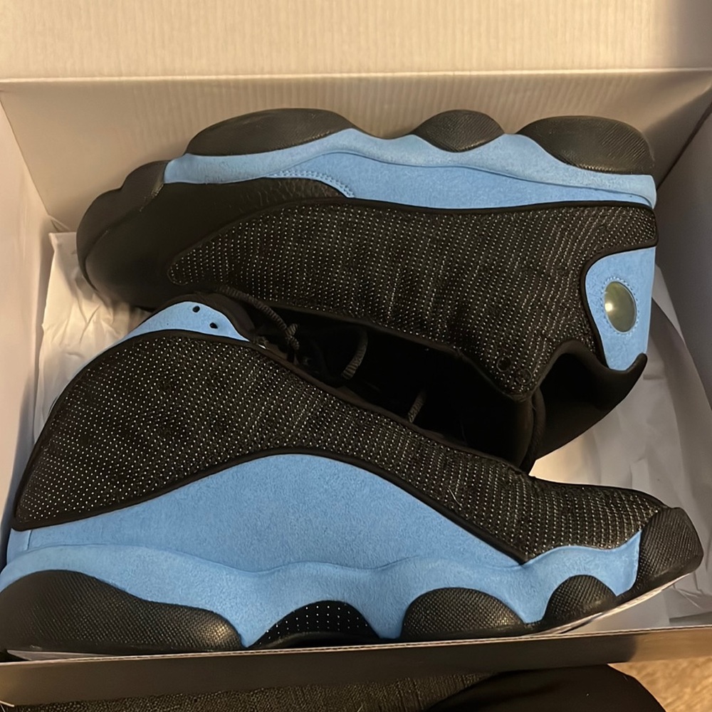 Jordan 13 university blue